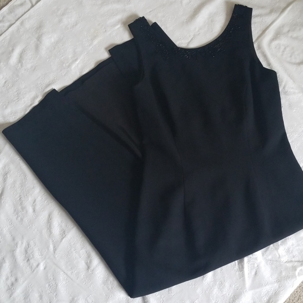 Carole Little Long Fitted Evening Dress